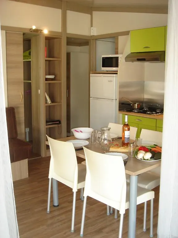 Camping Frédéric Mistral Castellane 2*,  Francia